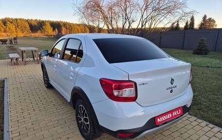 Renault Logan II, 2022 год, 1 650 000 рублей, 1 фотография