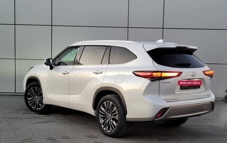 Toyota Highlander, 2025 год, 6 150 000 рублей, 5 фотография