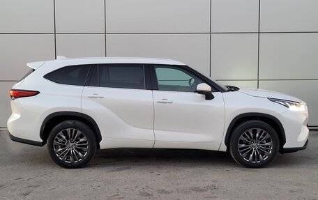 Toyota Highlander, 2025 год, 6 150 000 рублей, 8 фотография