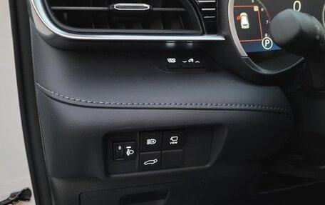 Toyota Highlander, 2025 год, 6 150 000 рублей, 15 фотография