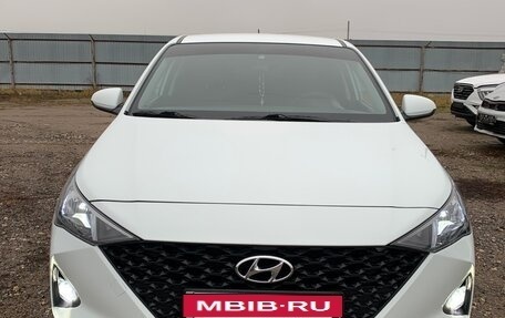 Hyundai Solaris II рестайлинг, 2020 год, 1 300 000 рублей, 1 фотография