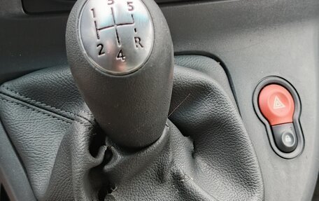 Renault Kangoo II рестайлинг, 2012 год, 780 000 рублей, 13 фотография