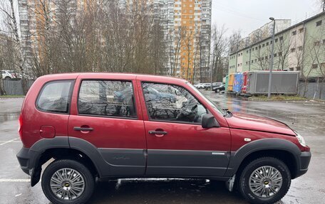 Chevrolet Niva I рестайлинг, 2011 год, 385 000 рублей, 4 фотография