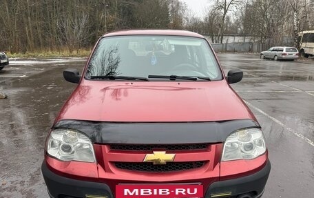 Chevrolet Niva I рестайлинг, 2011 год, 385 000 рублей, 2 фотография