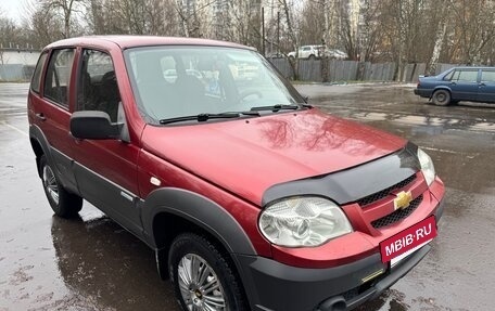 Chevrolet Niva I рестайлинг, 2011 год, 385 000 рублей, 3 фотография