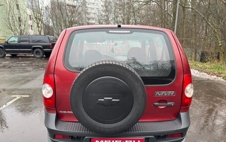 Chevrolet Niva I рестайлинг, 2011 год, 385 000 рублей, 6 фотография