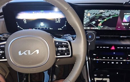 KIA Carnival, 2022 год, 3 300 000 рублей, 9 фотография