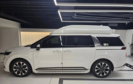 KIA Carnival, 2022 год, 3 300 000 рублей, 3 фотография