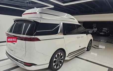 KIA Carnival, 2022 год, 3 300 000 рублей, 6 фотография
