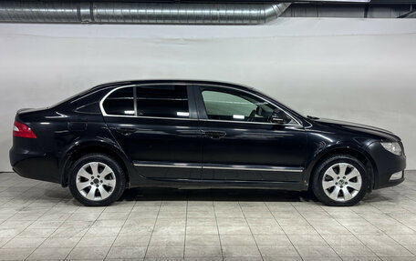 Skoda Superb III рестайлинг, 2011 год, 899 000 рублей, 5 фотография