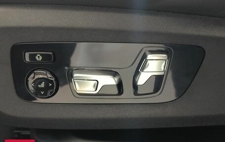 BMW X6 M, 2025 год, 24 790 000 рублей, 18 фотография