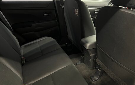 Mitsubishi ASX I рестайлинг, 2013 год, 899 000 рублей, 17 фотография