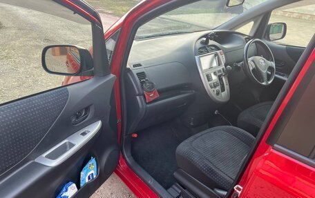 Toyota Ractis II, 2010 год, 888 000 рублей, 12 фотография