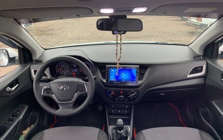 Hyundai Solaris II рестайлинг, 2020 год, 1 300 000 рублей, 10 фотография