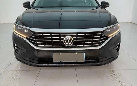 Volkswagen Passat B8 рестайлинг, 2022 год, 2 200 000 рублей, 2 фотография