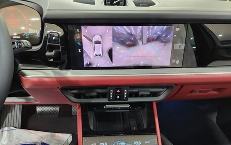 Porsche Cayenne III, 2024 год, 19 490 000 рублей, 11 фотография