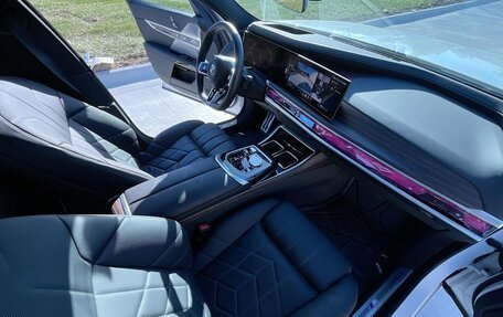 BMW 7 серия, 2023 год, 212 077 рублей, 10 фотография