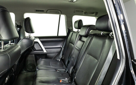 Toyota Land Cruiser Prado 150 рестайлинг 2, 2019 год, 4 899 700 рублей, 10 фотография