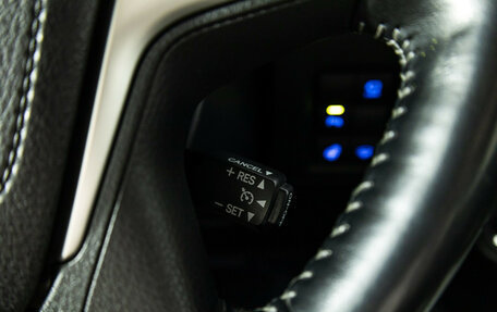 Toyota Land Cruiser Prado 150 рестайлинг 2, 2019 год, 4 899 700 рублей, 22 фотография