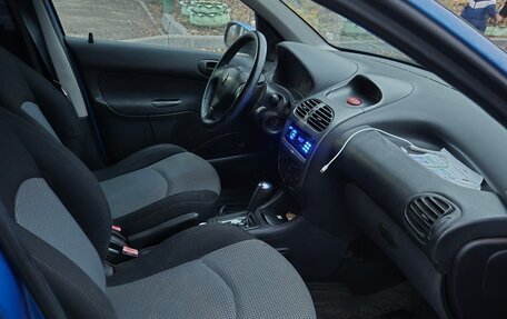 Peugeot 206, 2004 год, 200 000 рублей, 8 фотография