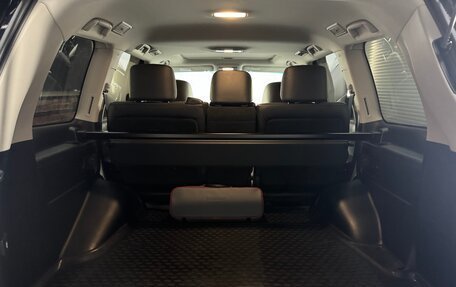 Toyota Land Cruiser 200, 2019 год, 10 800 000 рублей, 8 фотография