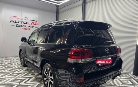 Toyota Land Cruiser 200, 2019 год, 10 800 000 рублей, 7 фотография