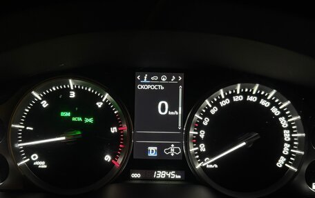 Toyota Land Cruiser 200, 2019 год, 10 800 000 рублей, 21 фотография