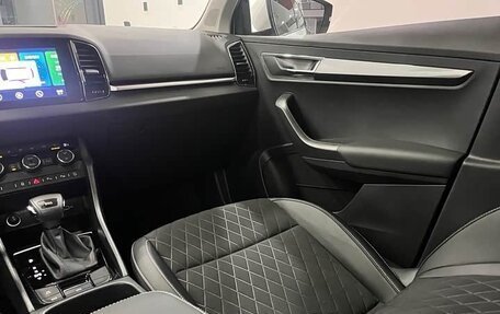 Skoda Karoq I, 2021 год, 2 250 000 рублей, 9 фотография