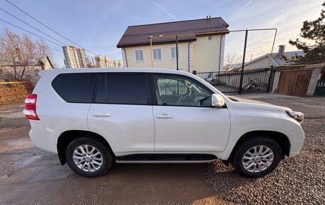 Toyota Land Cruiser Prado 150 рестайлинг 2, 2014 год, 3 300 000 рублей, 6 фотография