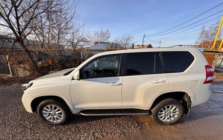 Toyota Land Cruiser Prado 150 рестайлинг 2, 2014 год, 3 300 000 рублей, 5 фотография