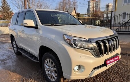 Toyota Land Cruiser Prado 150 рестайлинг 2, 2014 год, 3 300 000 рублей, 7 фотография