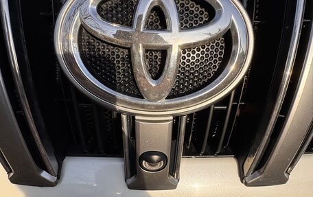 Toyota Land Cruiser Prado 150 рестайлинг 2, 2014 год, 3 300 000 рублей, 14 фотография