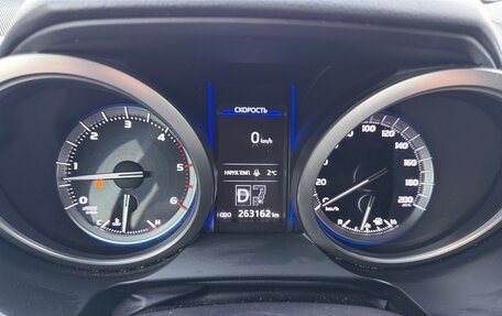 Toyota Land Cruiser Prado 150 рестайлинг 2, 2014 год, 3 300 000 рублей, 20 фотография