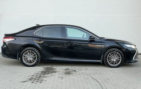 Toyota Camry, 2021 год, 3 228 000 рублей, 5 фотография