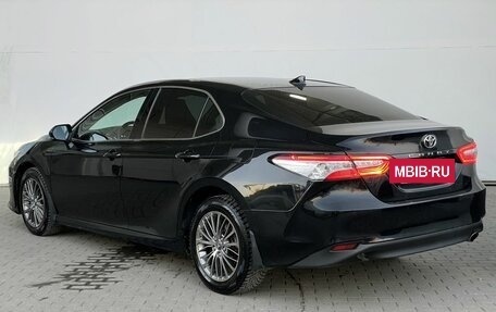 Toyota Camry, 2021 год, 3 228 000 рублей, 8 фотография