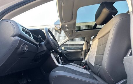 Volkswagen T-Roc I, 2021 год, 2 250 000 рублей, 7 фотография