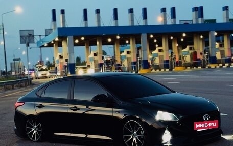 Hyundai Solaris II рестайлинг, 2022 год, 2 000 000 рублей, 9 фотография