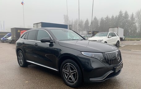 Mercedes-Benz EQC, 2021 год, 4 990 000 рублей, 7 фотография