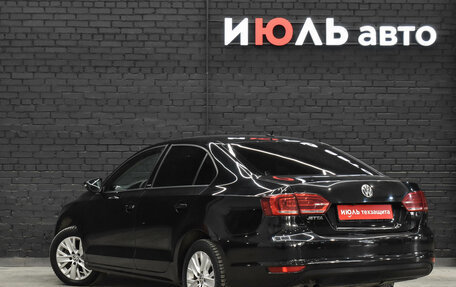 Volkswagen Jetta VI, 2014 год, 1 050 000 рублей, 4 фотография