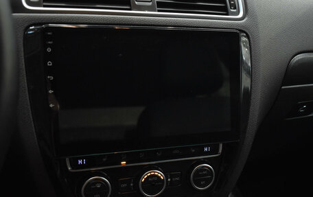 Volkswagen Jetta VI, 2014 год, 1 050 000 рублей, 14 фотография