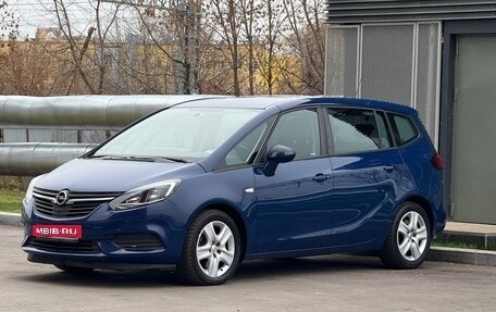 Opel Zafira C рестайлинг, 2018 год, 1 450 000 рублей, 1 фотография