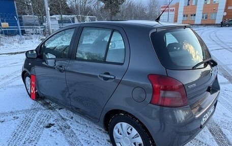 Toyota Yaris III рестайлинг, 2008 год, 590 000 рублей, 5 фотография
