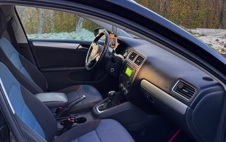 Volkswagen Jetta VI, 2013 год, 800 000 рублей, 9 фотография