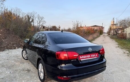 Volkswagen Jetta VI, 2013 год, 800 000 рублей, 4 фотография