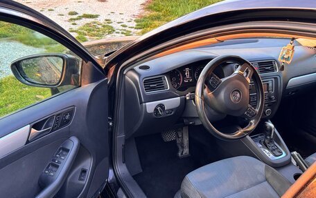 Volkswagen Jetta VI, 2013 год, 800 000 рублей, 22 фотография