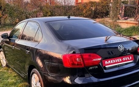 Volkswagen Jetta VI, 2013 год, 800 000 рублей, 24 фотография