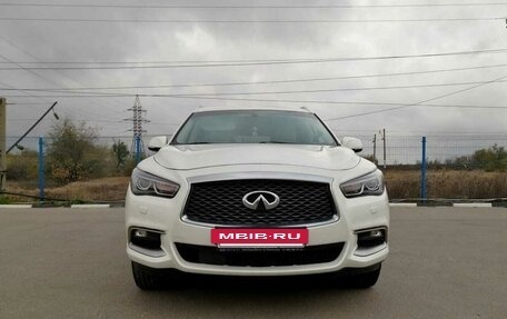 Infiniti QX60 I рестайлинг, 2017 год, 3 050 000 рублей, 17 фотография