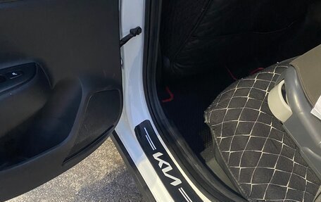 KIA Rio IV, 2020 год, 1 850 000 рублей, 10 фотография