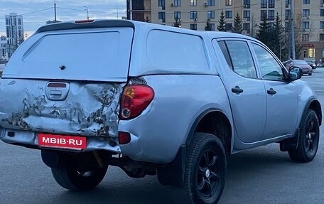 Mitsubishi L200 IV рестайлинг, 2013 год, 829 000 рублей, 4 фотография