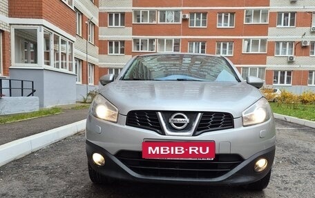 Nissan Qashqai, 2010 год, 800 000 рублей, 2 фотография